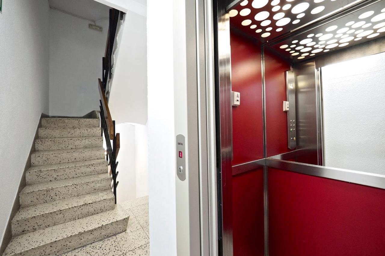 Hostal Ballestero Барселона Екстер'єр фото