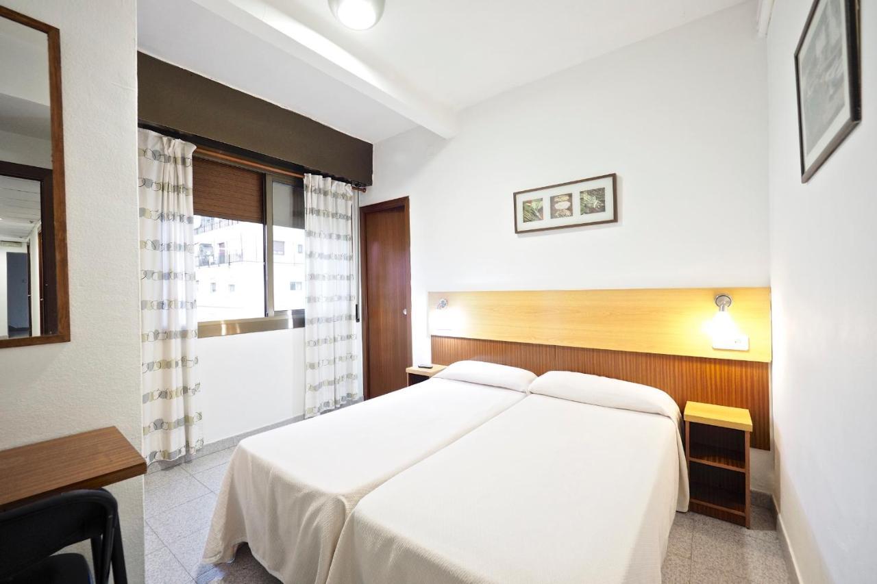 Hostal Ballestero Барселона Екстер'єр фото