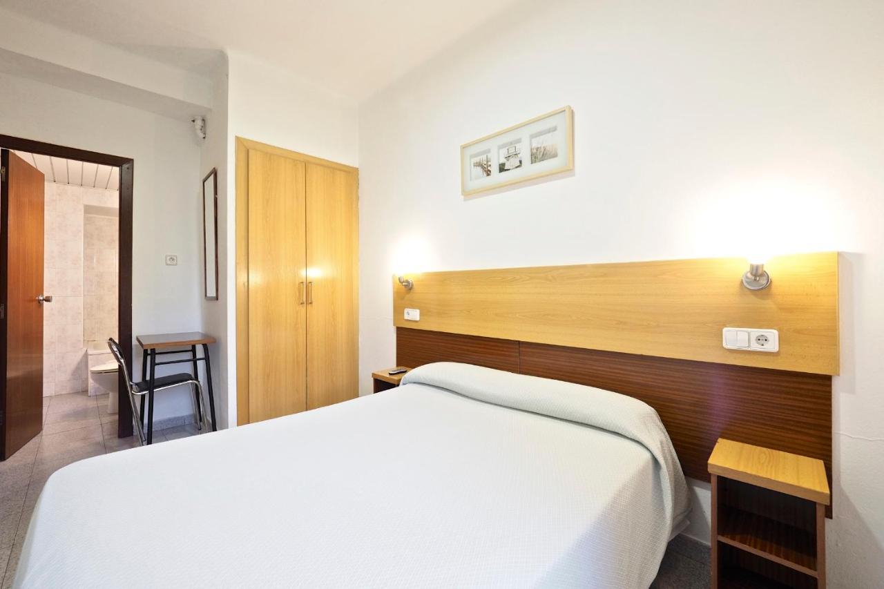 Hostal Ballestero Барселона Екстер'єр фото