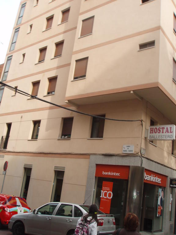 Hostal Ballestero Барселона Екстер'єр фото